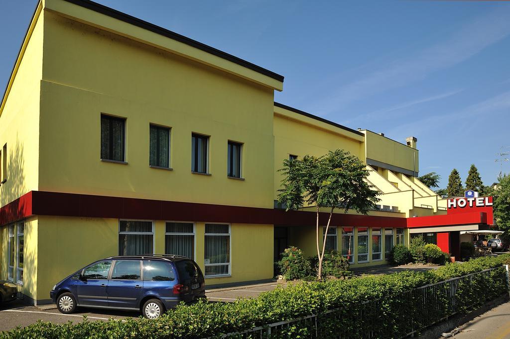 Hotel Olimpia Имола Экстерьер фото