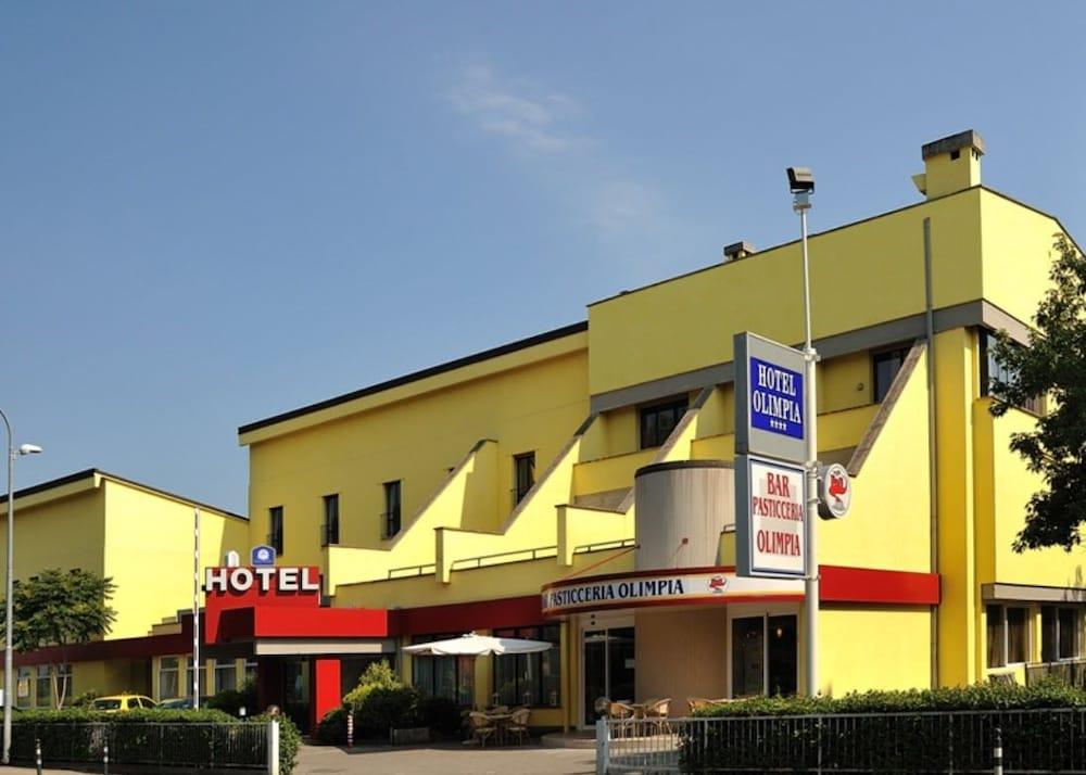Hotel Olimpia Имола Экстерьер фото