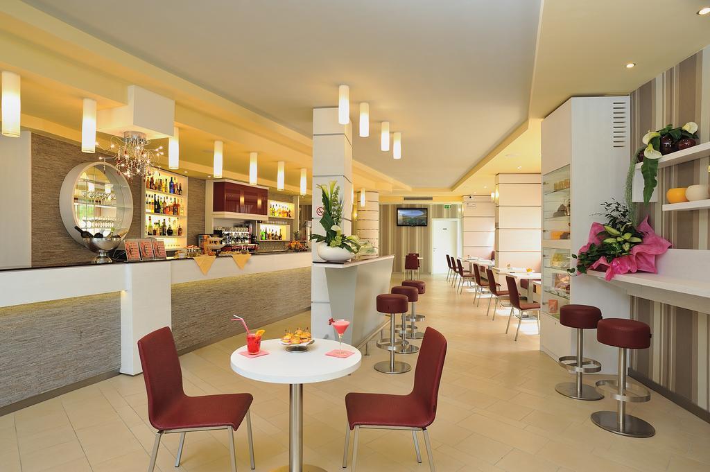 Hotel Olimpia Имола Экстерьер фото