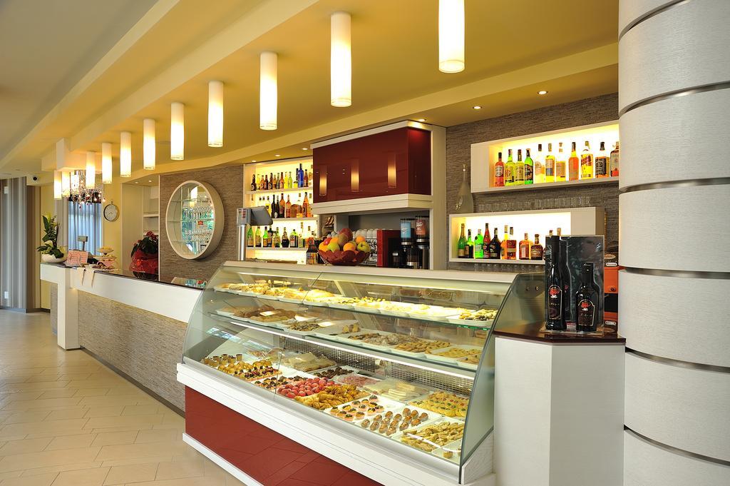 Hotel Olimpia Имола Экстерьер фото