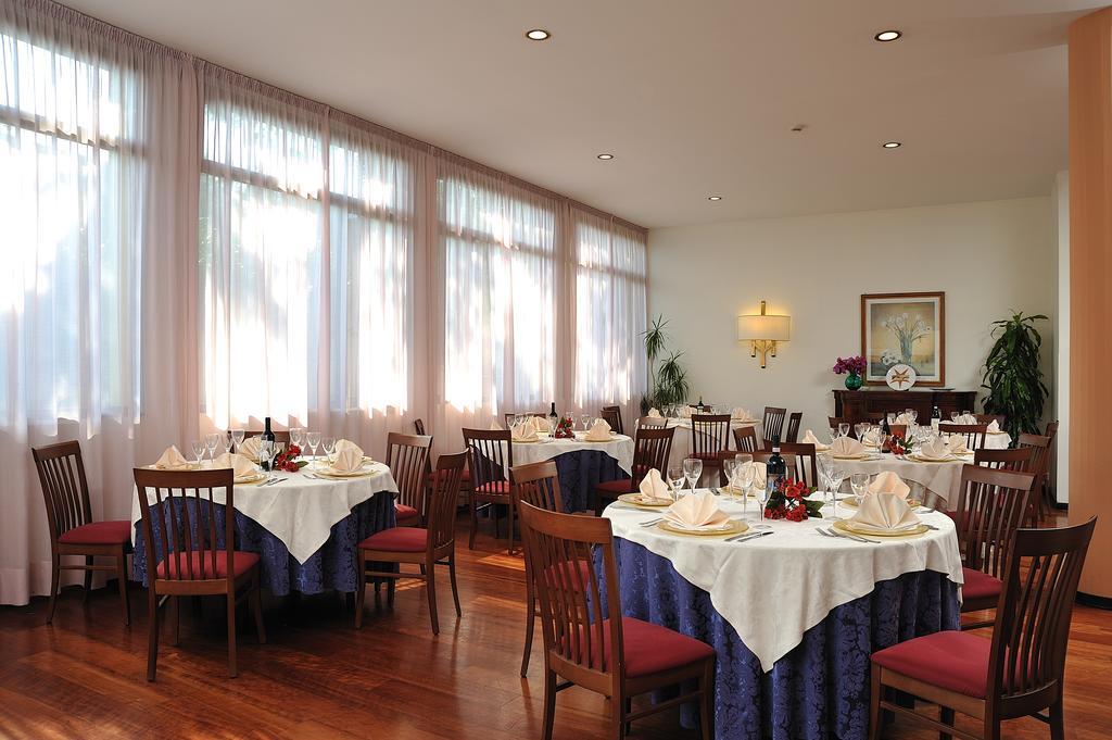 Hotel Olimpia Имола Экстерьер фото