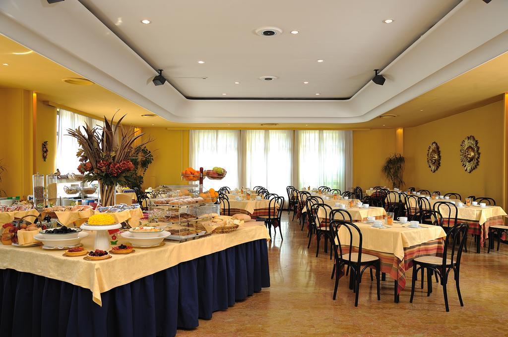 Hotel Olimpia Имола Экстерьер фото