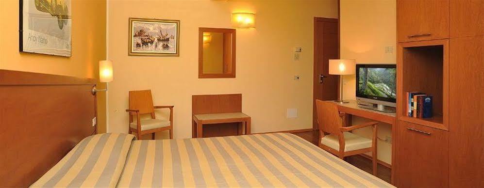 Hotel Olimpia Имола Экстерьер фото